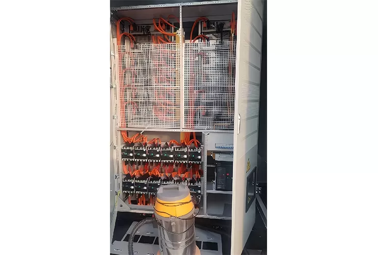 Industrial and commercial storage 12 units 125kW parallel project